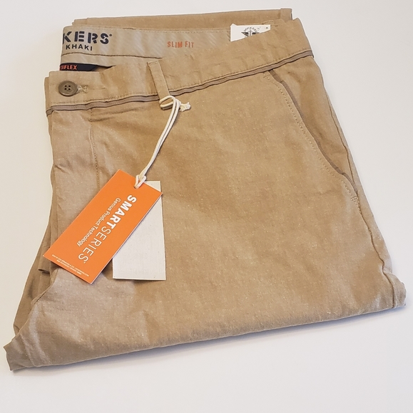 DOCKERS Alpha Khaki Men's Tan Slim Fit Flex Chino - Picture 6 of 7